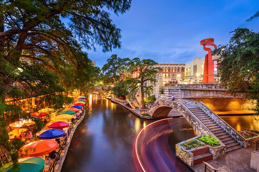 San Antonio + 15 Best Places to Visit in November in USA