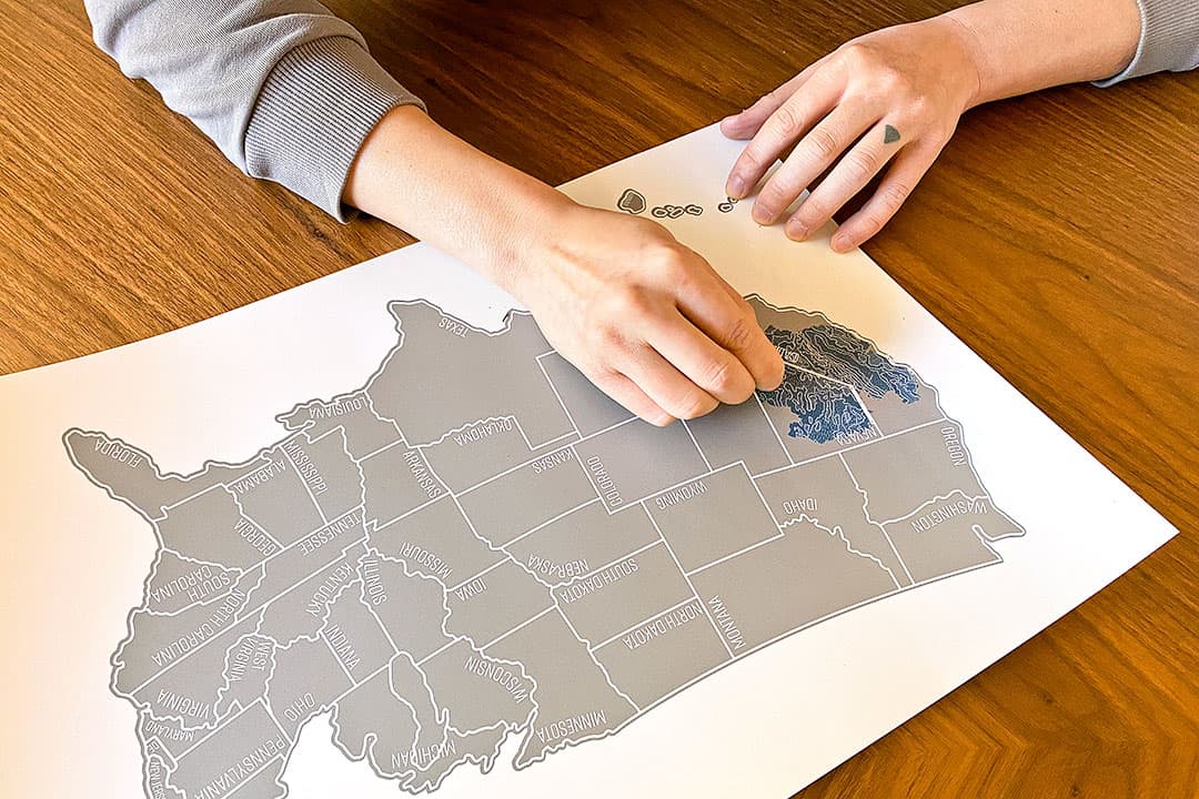 Scratch Off US Map + 25 Best Gifts for Adventurers