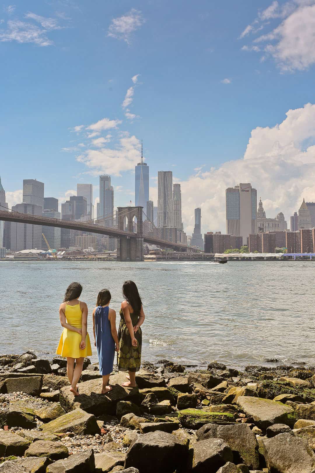 Pebble Beach Brooklyn Bridge Park + 25 New York Photography Spots You Can't Miss