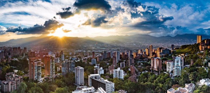 Digital nomad guide to Medellin - Panoramic rooftop view 