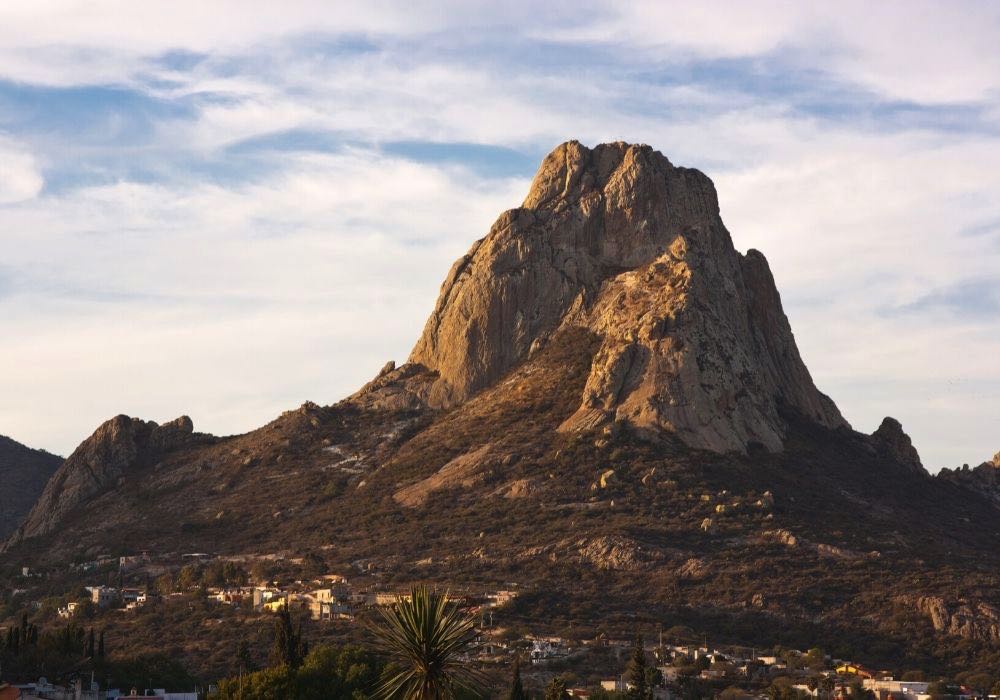 pena de bernal top activities in queretaro