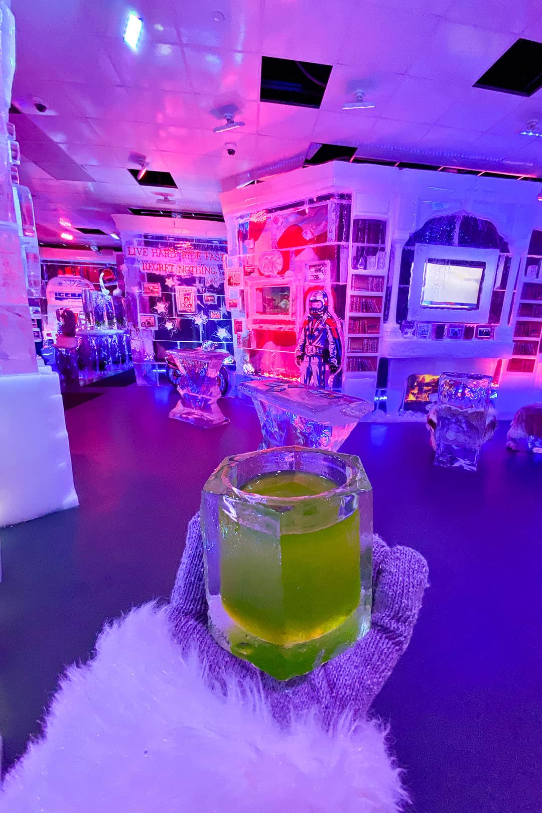 ice bar in las vegas