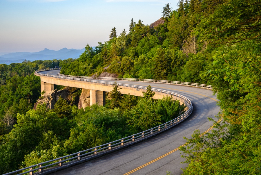 the blue ridge parkway drive is one of the highlights of asheville nc