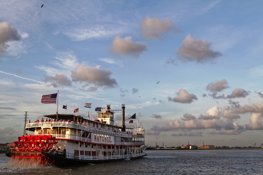 steamboat in new orleans