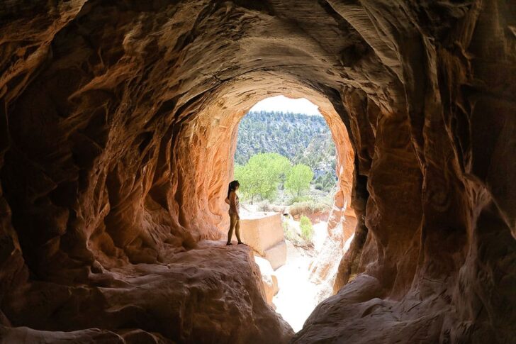 belly of the dragon cave kanab