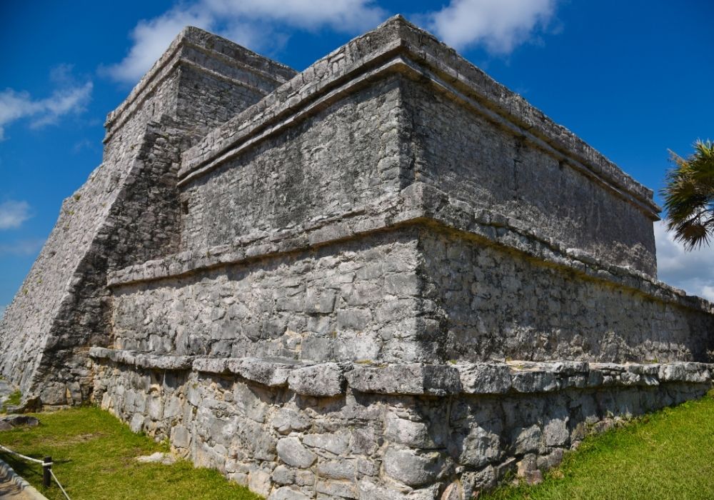 tulum pyramids