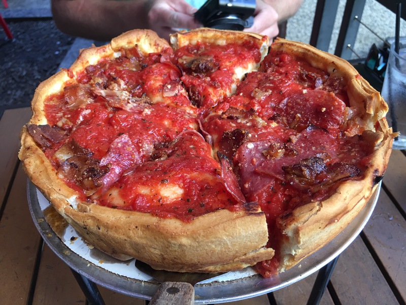 best places to eat chicago pizza 