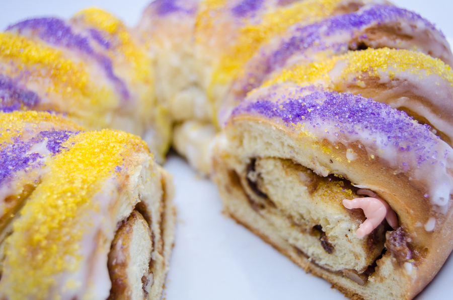 kings cake famous food in new orleans