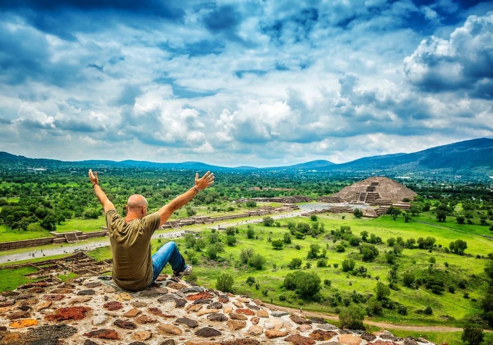 things to do at the Teotihuacan Ruins