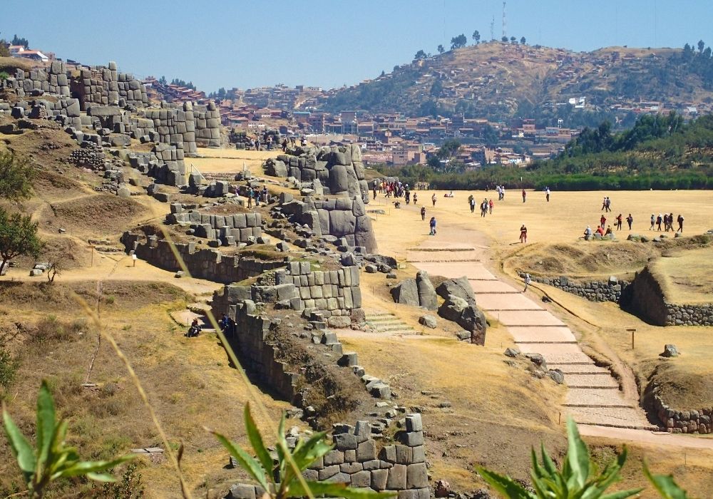 what to do in cusco visit Sacsayhuaman