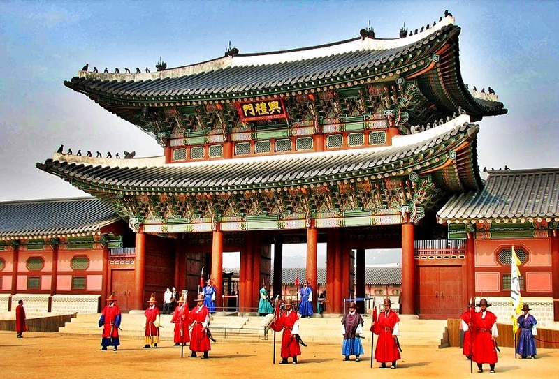 Vé tham quan cung điện, đền chùa có giá 2.000 Won