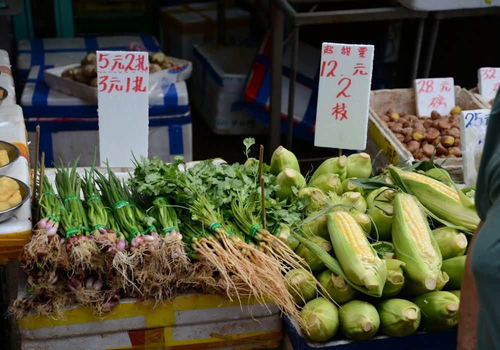 vegetable market in hong kong