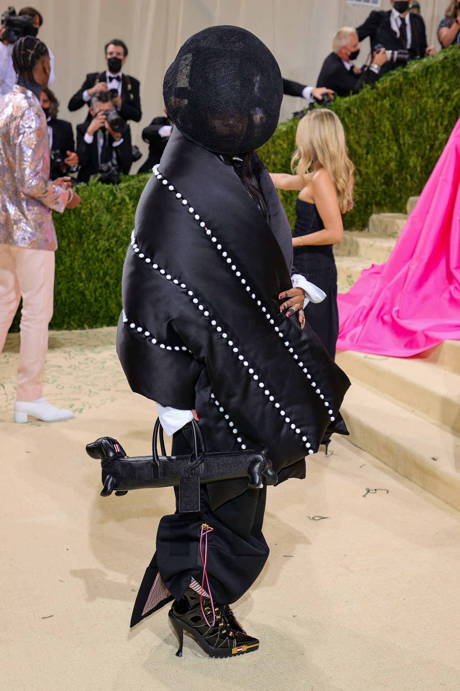 NEW YORK NEW YORK SEPTEMBER 13 Erykah Badu attends The 2021 Met Gala Celebrating In America A Lexicon Of Fashion at...