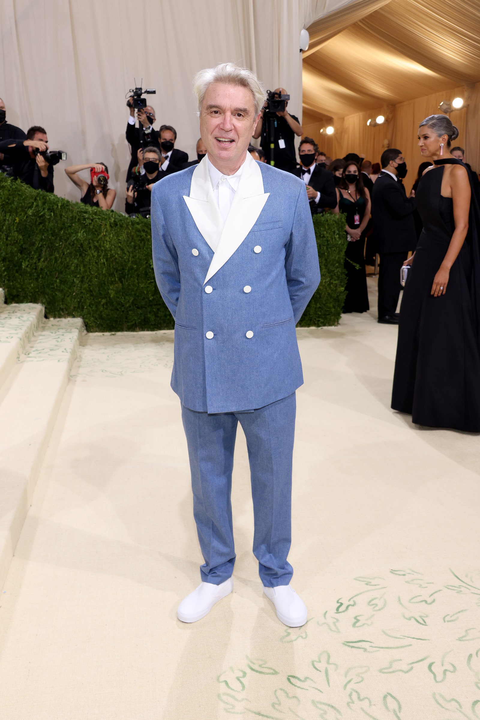 NEW YORK NEW YORK SEPTEMBER 13 David Byrne attends The 2021 Met Gala Celebrating In America A Lexicon Of Fashion at...