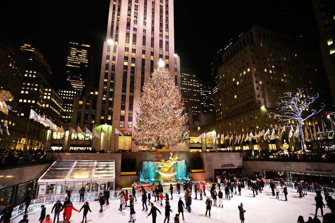 Rockefeller New York Ice Skates + Best Ice Skating Rink NYC | LocalAdventurer.com