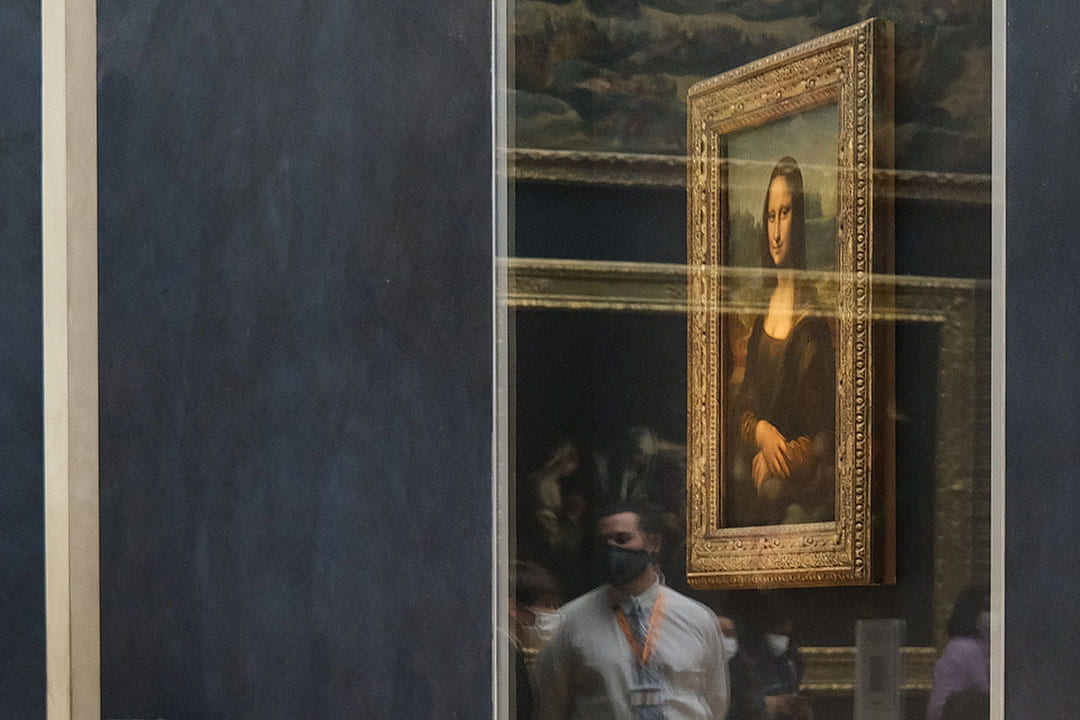 louvre mona lisa room