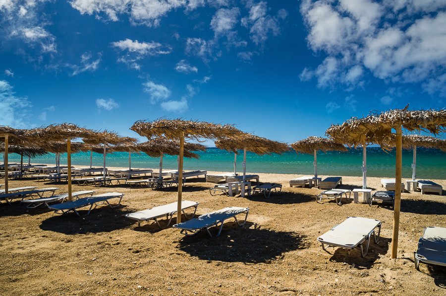 21 things to do on Paros greece visit the beach