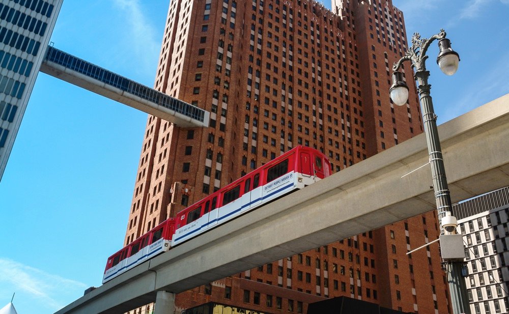 people mover detroit