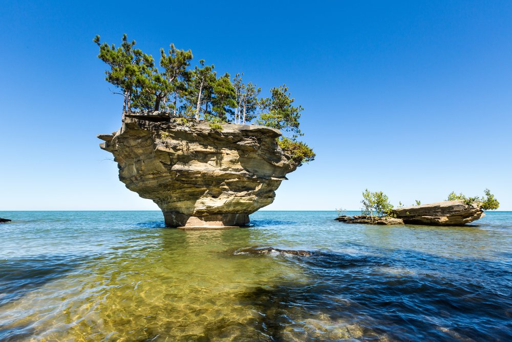 visiting lake huron outside of detroit michigan