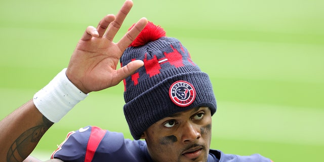 Quarterback Deshaun Watson #4 of the Houston Texans walks off the field after a 37-31 loss to the Cincinnati Bengals at NRG Stadium on December 27, 2020 in Houston, Texas.