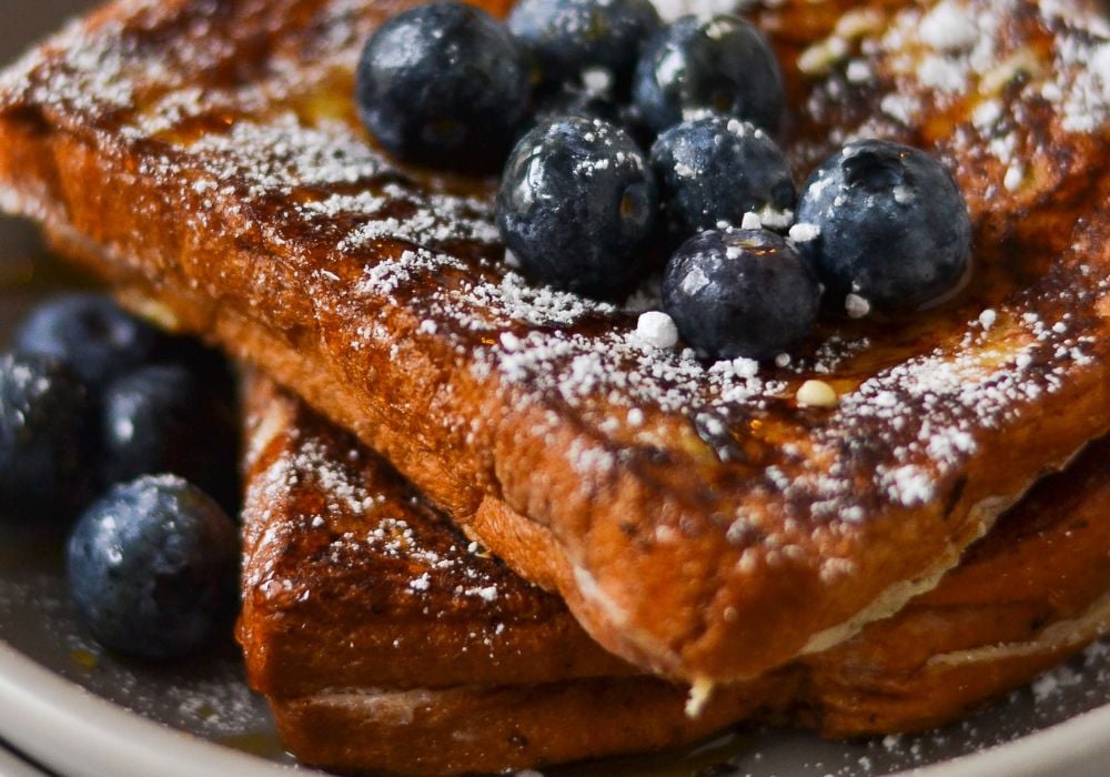 Stuffed French toast with blueberries