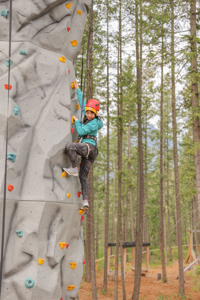 golden skybridge climbing