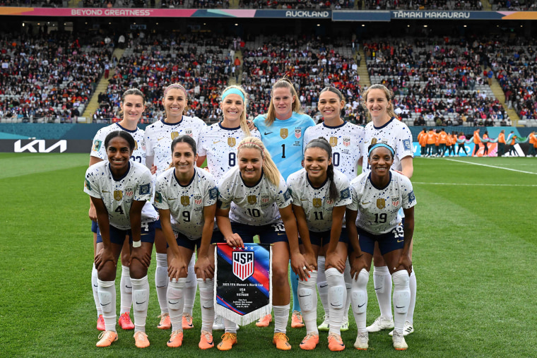 USA's team poses for a group photo before the Australia and New Zealand 2023 Women's World Cup Group E football match between the United States and Vietnam at Eden Park in Auckland on July 22, 2023.