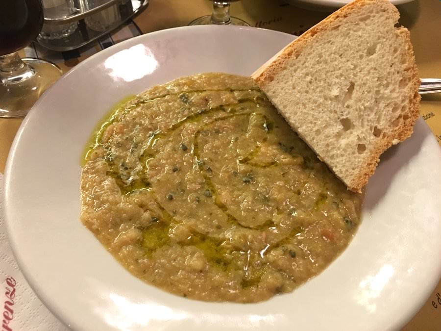 At the best restaurants in Florence, eat ribollita soup