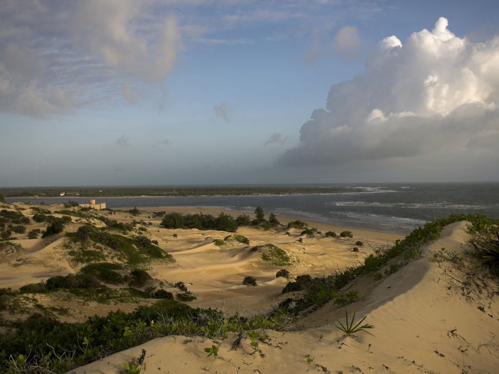 sand dunes with the sea in kenya