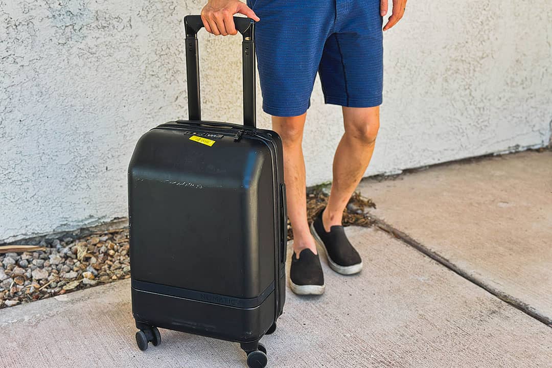 nomatic luggage