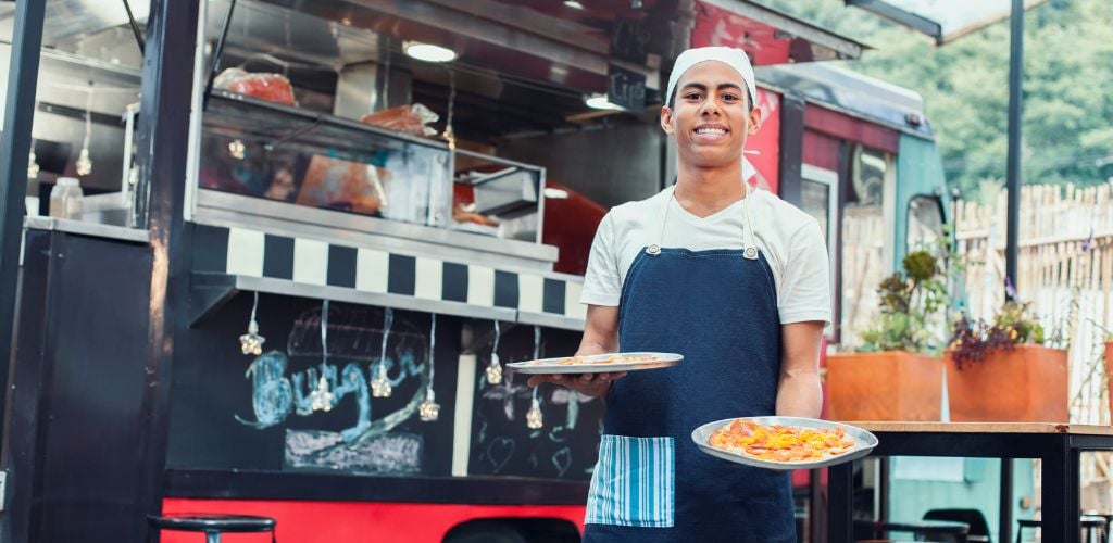 A food truck and its Server