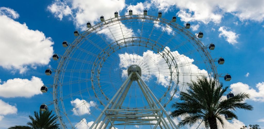 A beautiful view photo of the Orlando Eye