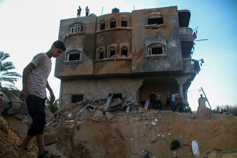 Israeli raids in Khan Yunis, Gaza