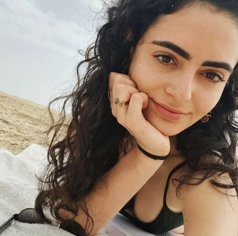 Shira Ayalon, 23.