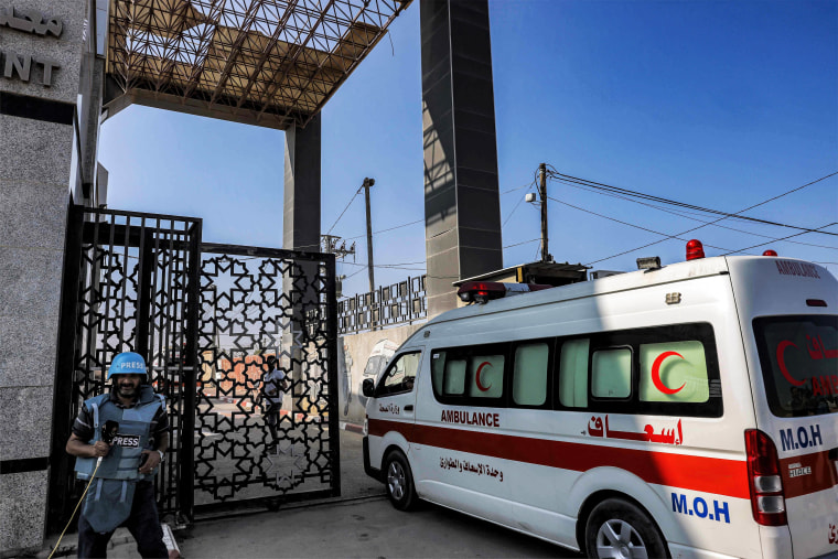 Scores of foreign passport holders trapped in Gaza started leaving the war-torn Palestinian territory on Nov. 1 when the Rafah crossing to Egypt was opened up for the first time.
