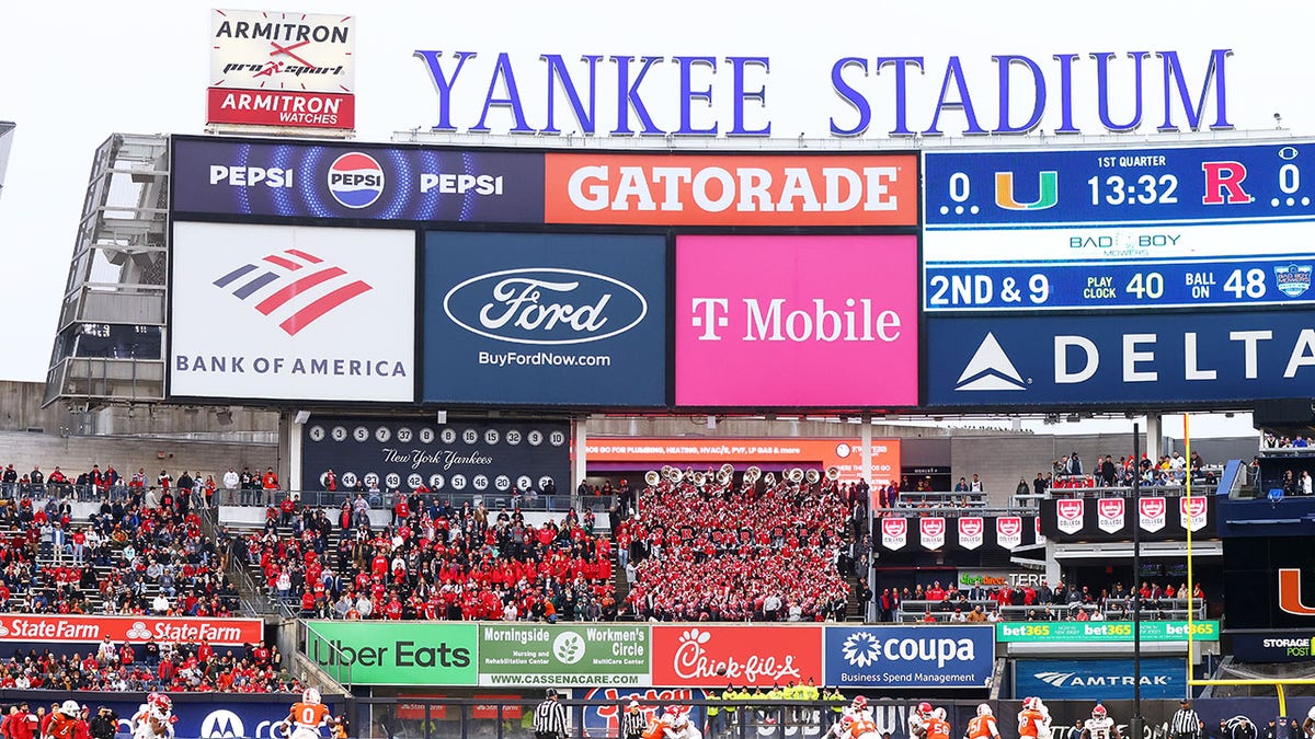 Pinstripe Bowl