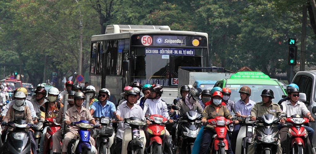 scooter traffic hi chi minh city