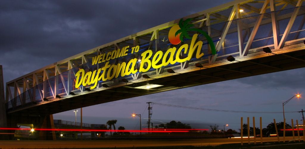 Daytona 500 welcome to daytona beach