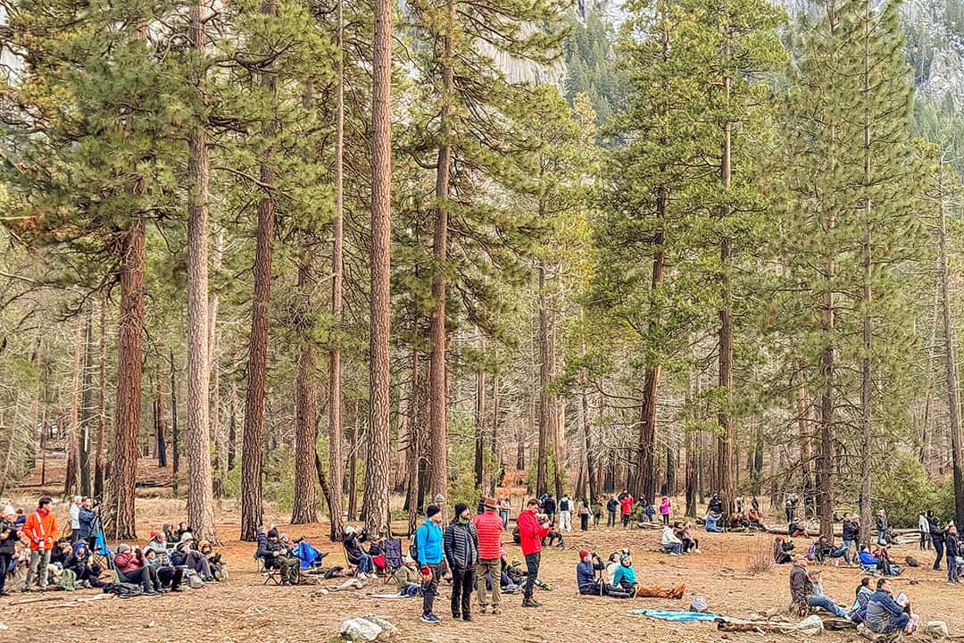 yosemite firefall crowd