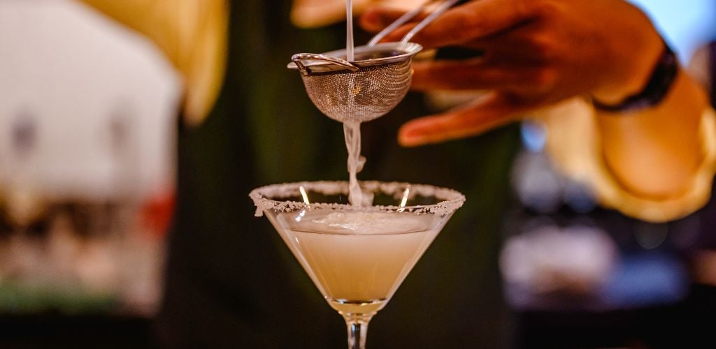 cocktail bar 