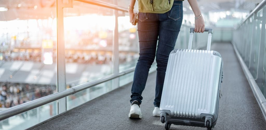 suitcase travel airport