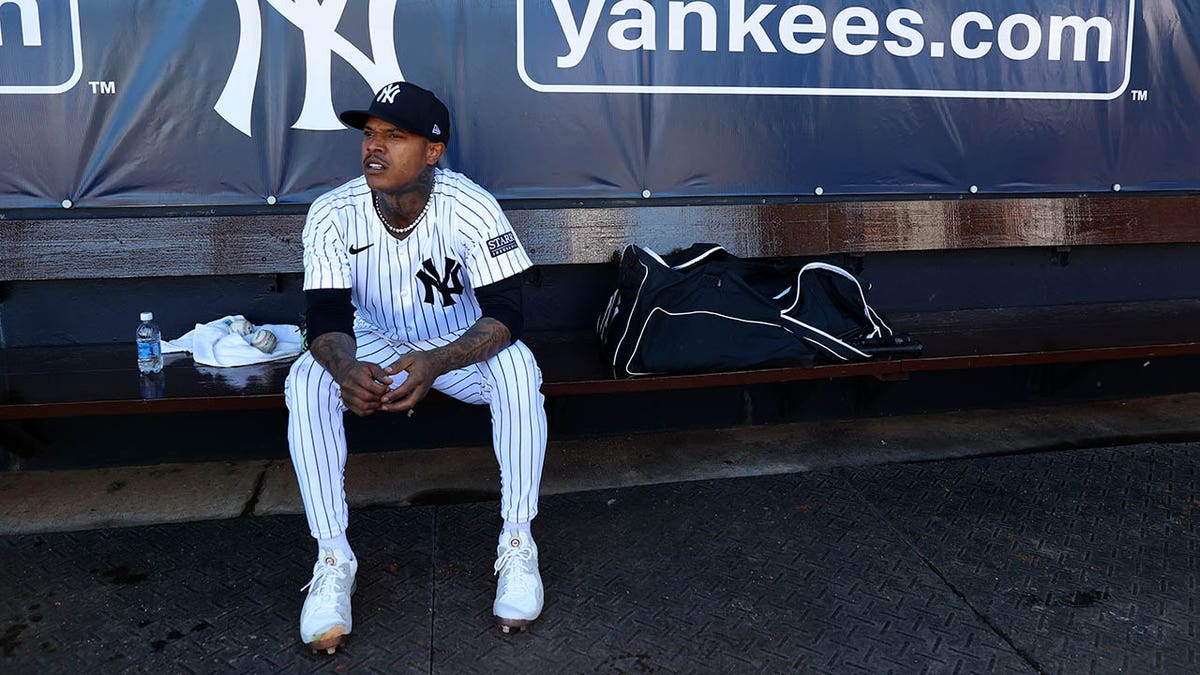 Stroman in dugout