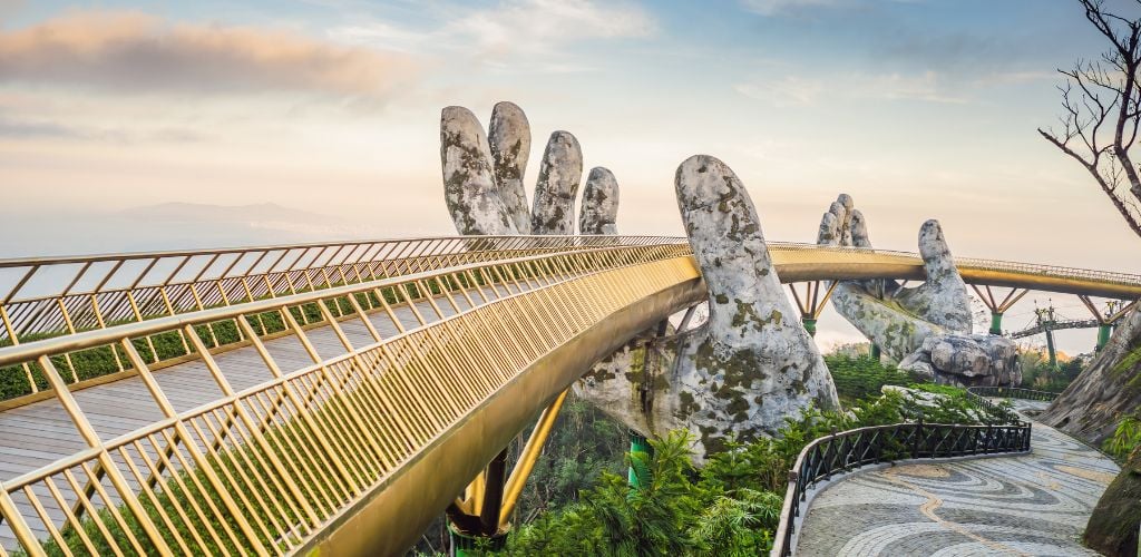 golden bridge vietnam