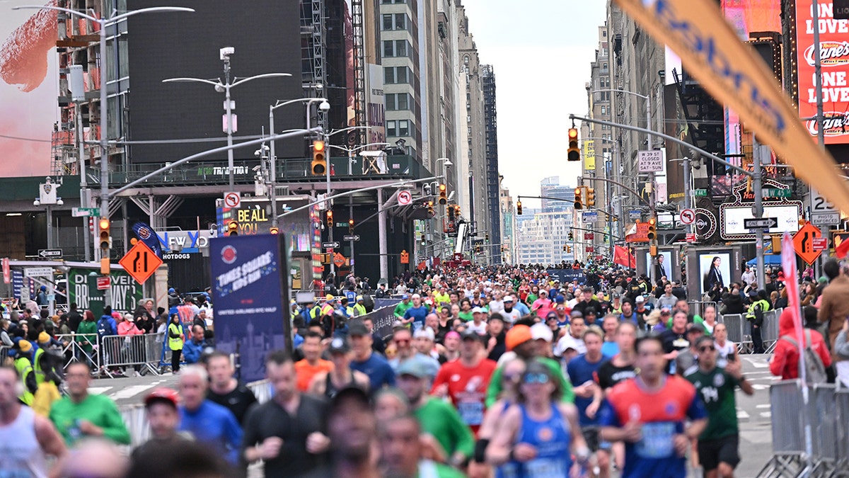 Half marathon runners