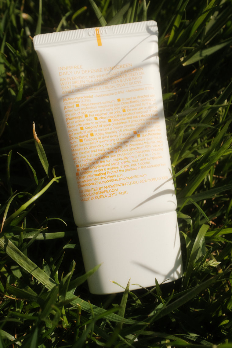The back of an Innisfree brand bottle of sunscreen.