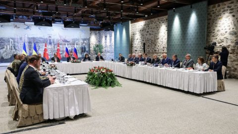 In a haze of confusion, Ukraine and Russia finally hold direct talks after false start