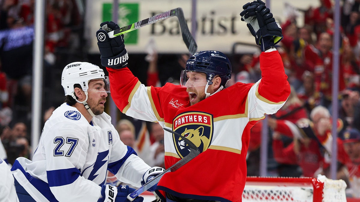 Sam Bennett celebrates goal