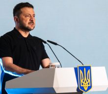 Zelenskyy makes last-ditch push for trilateral talks ahead of Trump-Putin summit
