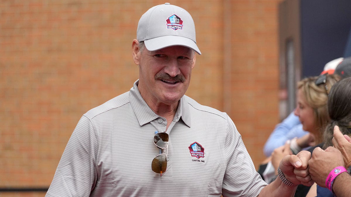 Bill Cowher at the 2022 Hall of Fame ceremony