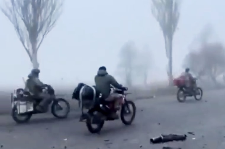 Russian forces attacking Pokrovsk have tried to penetrate Ukrainian lines rather than stage mass frontal assaults.